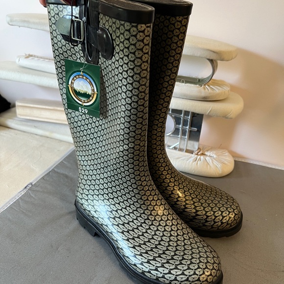 Rain boots - Picture 4 of 6